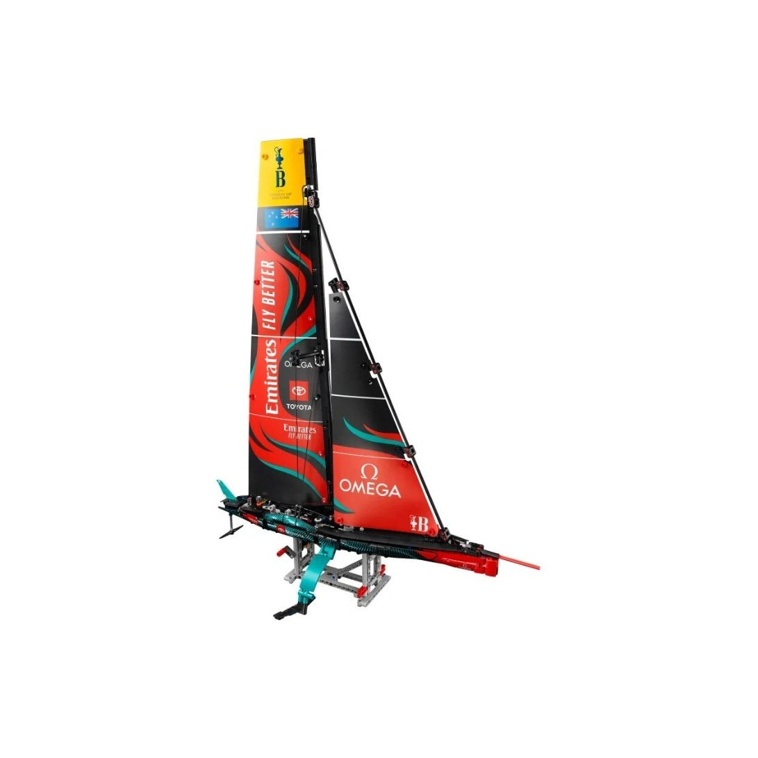 Конструктор LEGO "Techno-Mech: Emirates Team New Zealand AC75" (42174) - Boxette Shop